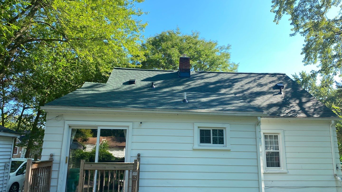 The back of Robert's Garden City home after roof replacement.